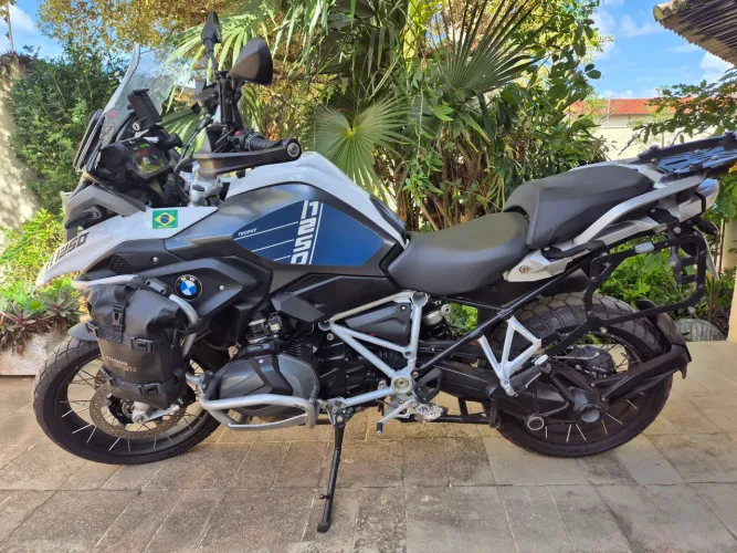 MOTO BMW 1250 R SPORT