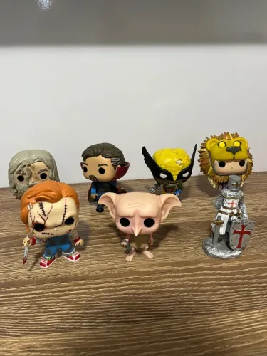 Bonecos colecionáveis - R$35 cada Diversos personagens, todos em bom estado. 2 por R$60 Le