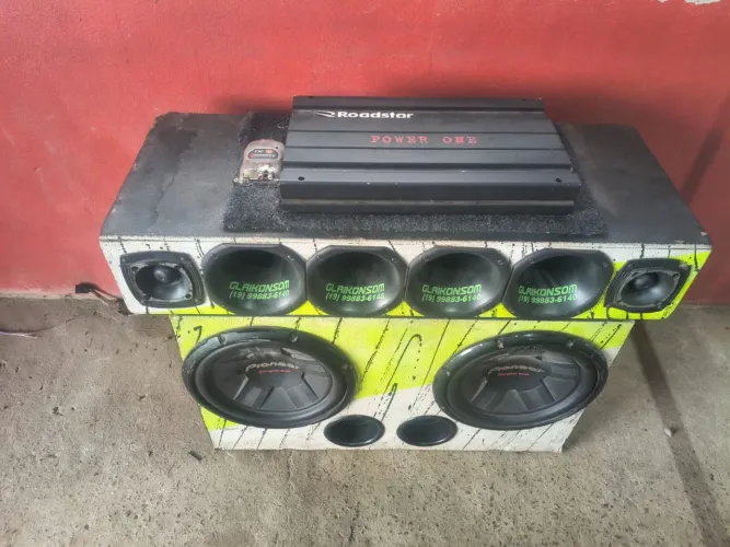 Vendo som de carro completo