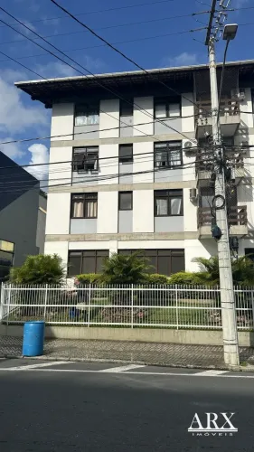 Sala comercial térrea na Ponta Aguda, para locação!