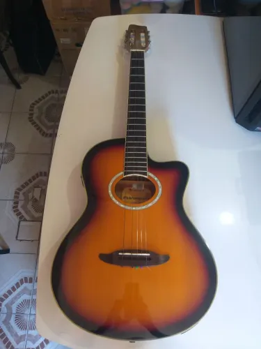 Violão Gianinni eletroacústico, corda nylon, excelente estado