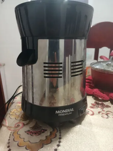 Espremedor de laranja elétrico