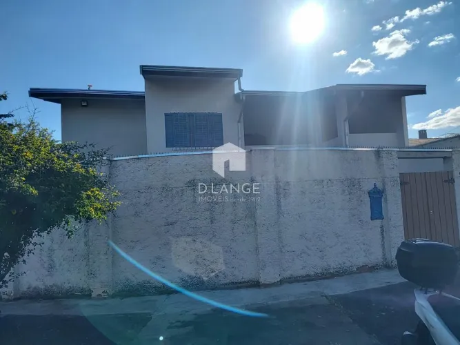 Casa para venda e locação no bairro Jardim Amoreiras em Campinas - SP