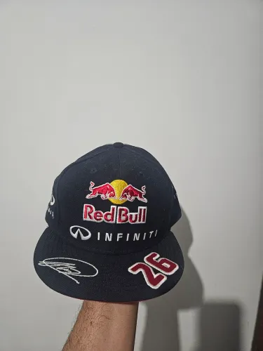 Boné F1 Red Bull Colab Pepe Jeans London New era 