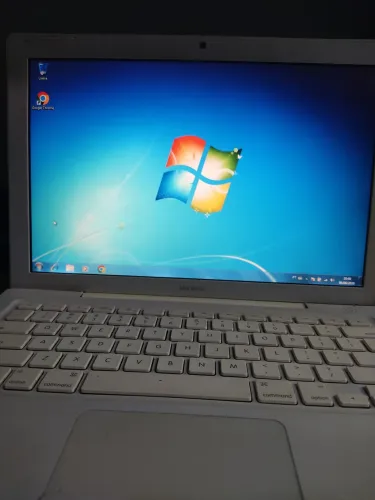 Macbook writh