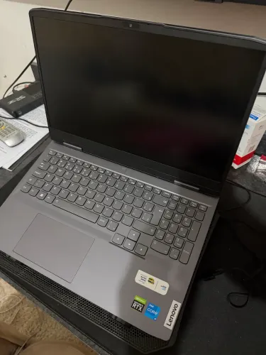 Notebook Gamer Lenovo LOQ Intel Core i5 8GB RAM - 512GB SSD 15,6? Full HD NVIDIA RTX 2050