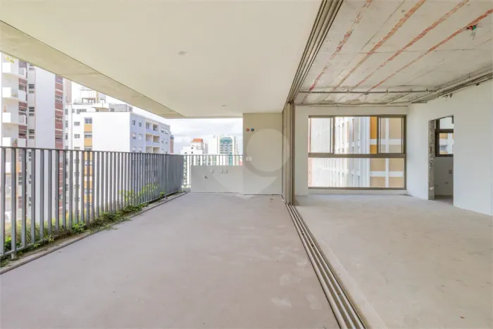 Apartamento à venda com 3 suítes no condomínio Solo Jardins, São Paulo - SP
