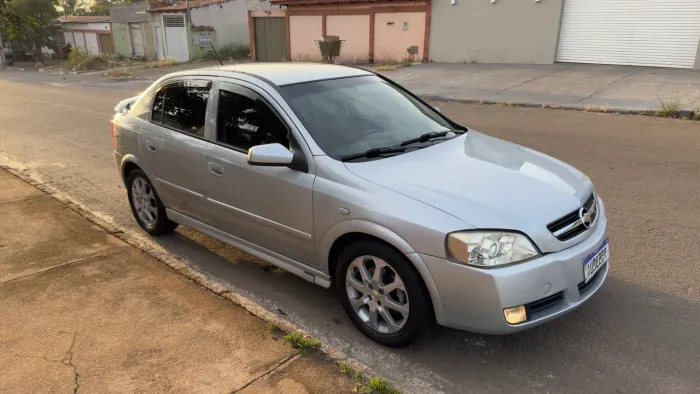 Chevrolet Astra Advantage 2.0 MPFI 8V Flexpower 5P 2011