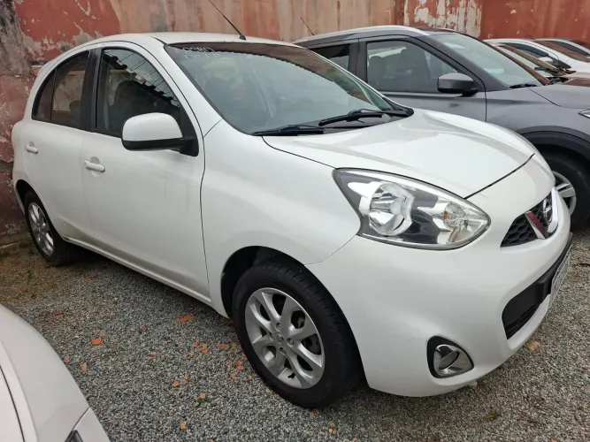 Nissan March SV 1.6 16V Flexstart 5P Mec. 2017