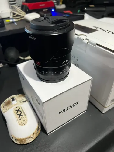 Lente viltrox 33mm 1.4 NOVA