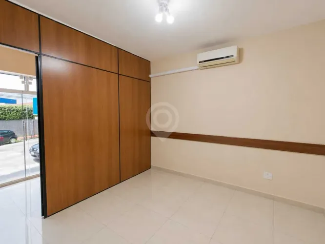 Casa : / Comercial / Vila Santa Clara