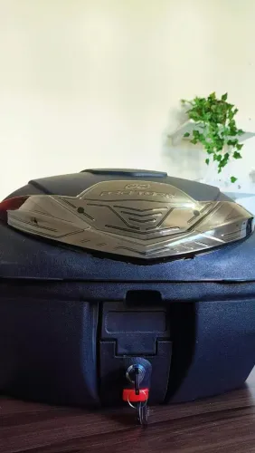 Bau Pro Tork 35 Litros. Com suporte. NOVO