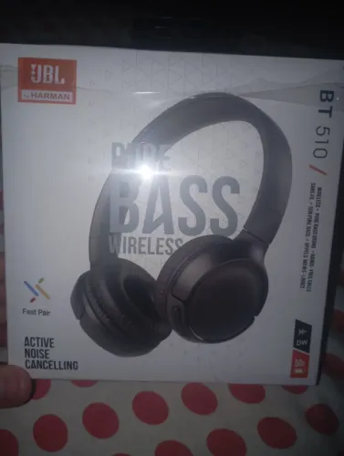 Vendo fone JBL Novo com garantia de 2 meses
