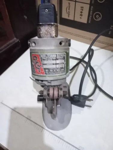 Máquina de corte de tecido RGT