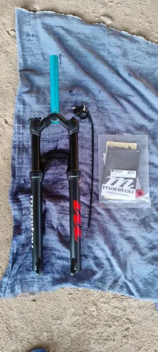 Suspensão manitou markhor 29