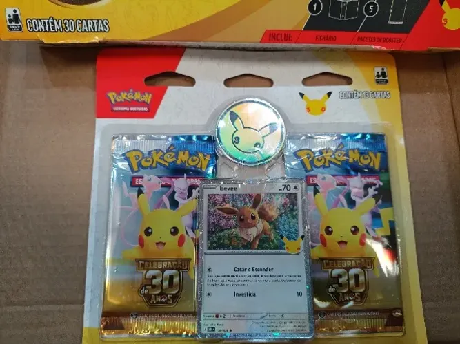 Box 30 anos eevee pokémon 