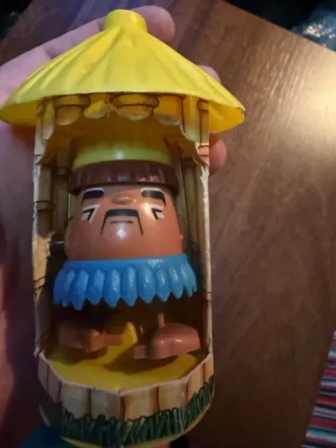 boneco índio a corda mexe mexe da trol miniatura