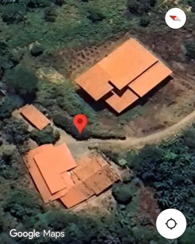 Sítio, 1 MANSÃO com 15 suítes e 3 casas à venda, 293.200 m² por R$ 3.000.000 - Serra de Mu