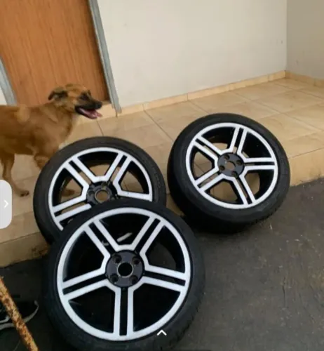 Roda diamantada impecável 