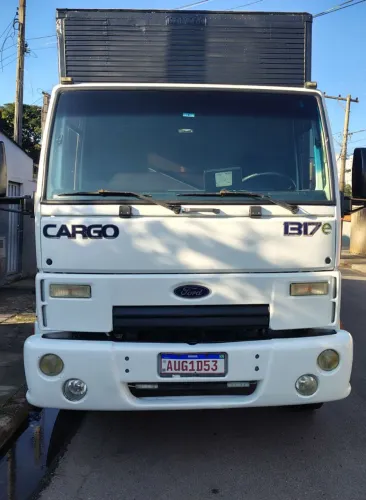 Vende-se Ford Cargo 1317e