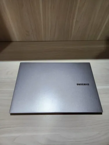 Notebook Samsung i5 10ª Geração 8GB 1TB - Ótimo para estudos e trabalho