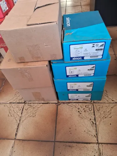 Lote de Placas e módulos linha Simon19