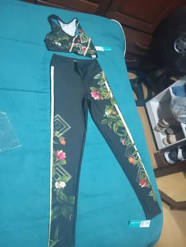 Roupa de treino feminina