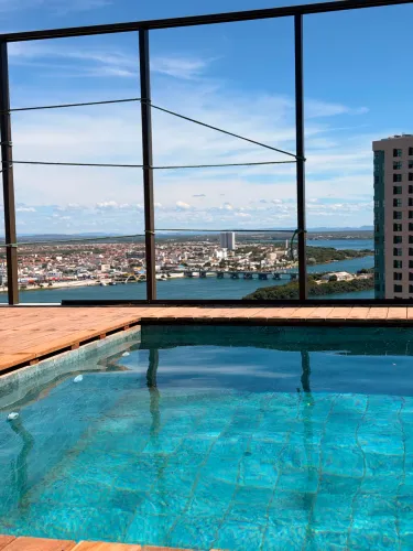 ALUGO Cobertura com Piscina Privativa