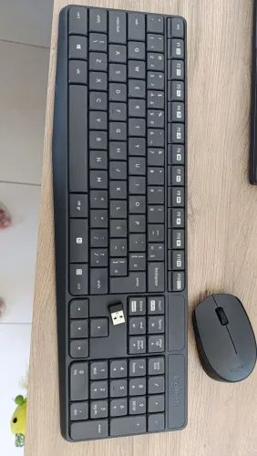 Teclado + mouse Logitech semi novo