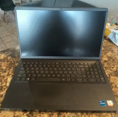 Notebook Dell Inspiron 15 3530 (16GB RAM / 512GB SSD) - Garantia Oficial Dell até Setembro