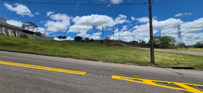 Terreno 360 m2, condomínio Bella Vitta Caçapava