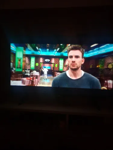 TV zerada tá na caixa e documentação 