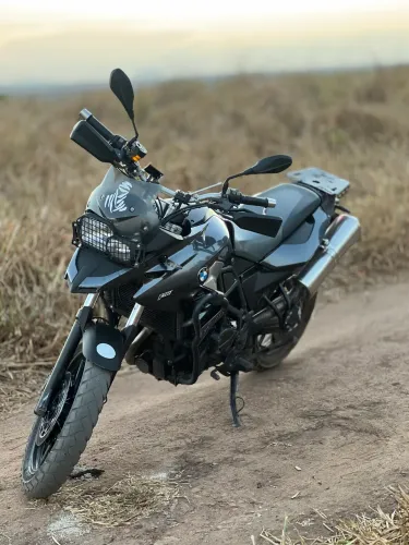 F700