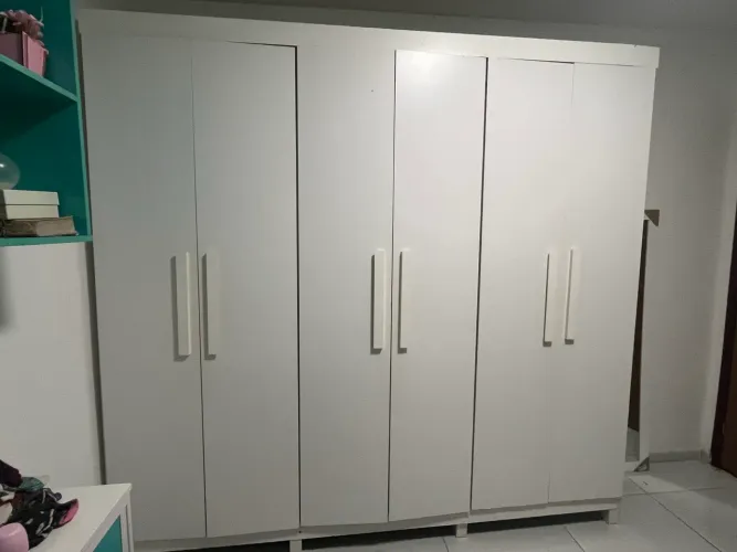Guarda roupa 6 portas