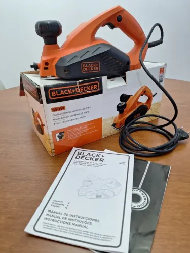 Plaina Elétrica BLACK +DECKER