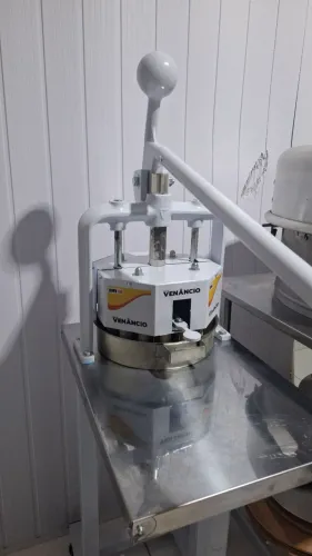 Divisora de Massas DMV 30 Pedestal Venâncio - estado de novo!