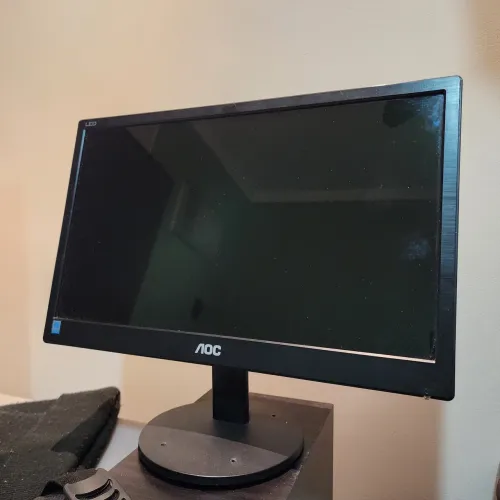 Monitor AOC 15"