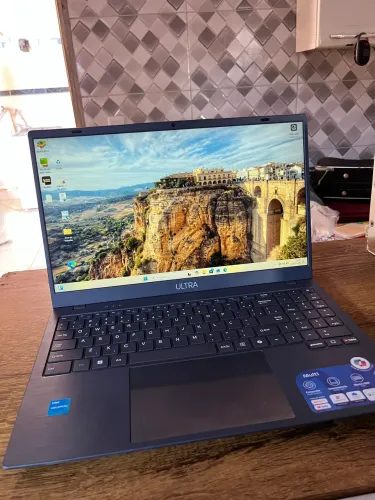 VENDO NOTEBOOK MULTI ULTRA
