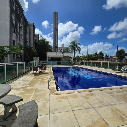 Apartamento 2/4 Térreo para Alugar | Condomínio Fechado com Piscina
