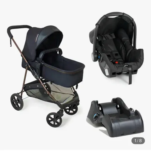 Carrinho de bebê e bebê conforto