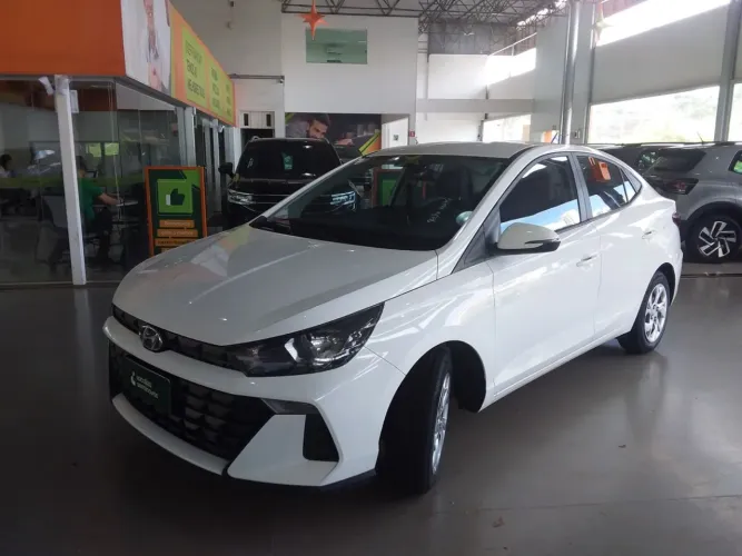 Hyundai HB20S Comfort Plus 1.0 Flex 12V Mec. 2024