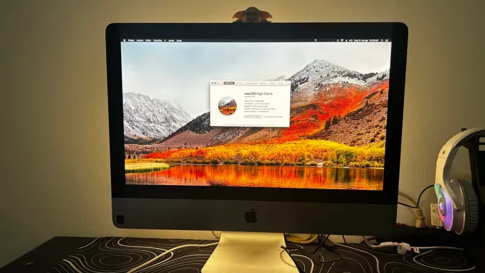 iMac 21,5" Apple 2011 - Tela Perfeita (Aceito troca em monitor com valor semelhante)