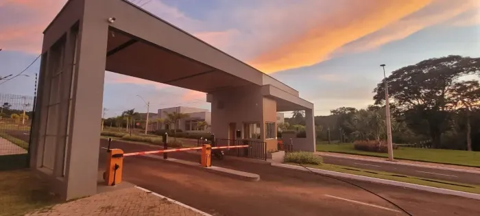 Lote a venda parcelado no Condomínio Green Park em Caldas Novas -GO