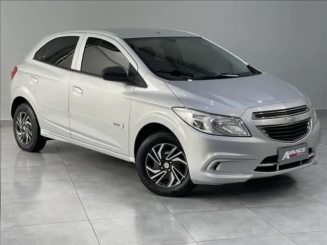 Chevrolet Onix Hatch LT 1.0 8V Flex Mec. 4P 2015