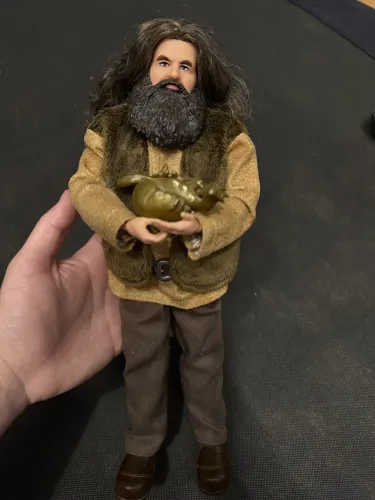 Rubeos Hadrid - Boneco Harry Potter