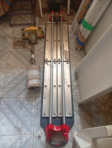 Riscadeira de porcelanato CORTAG