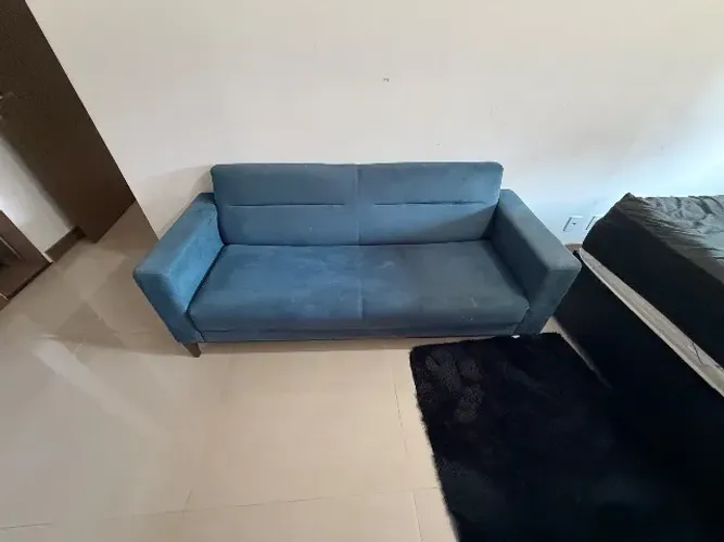 Sofá 3 Lugares Moderno Azul Petróleo em Suede (Veludo Liso) - Bem Conservado.