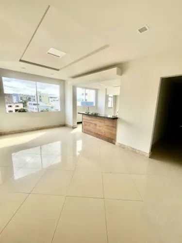 Alugo apartamento 03 quartos, sendo 01 suíte em excelente localização no bairro Vila Nova