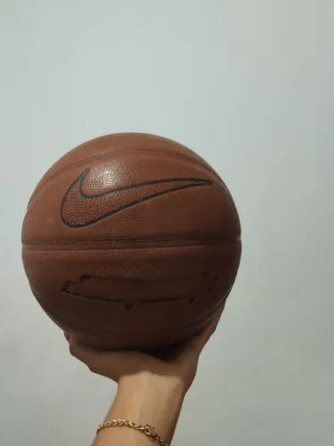 Bola de Basquete Nike Dominate 7 original
