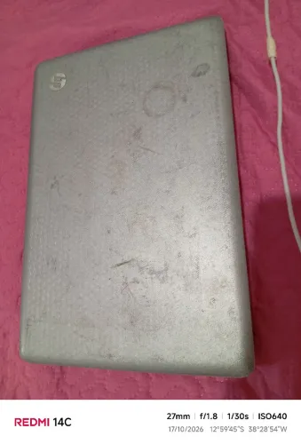Notebook sem funcionar, vendo pra quem conserta e revende.